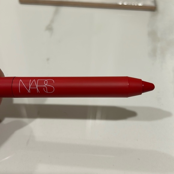 NIB, NARS “Dragon Girl” POWERMATTE HIGH-INTENSITY LIP PENCIL - Picture 6 of 6